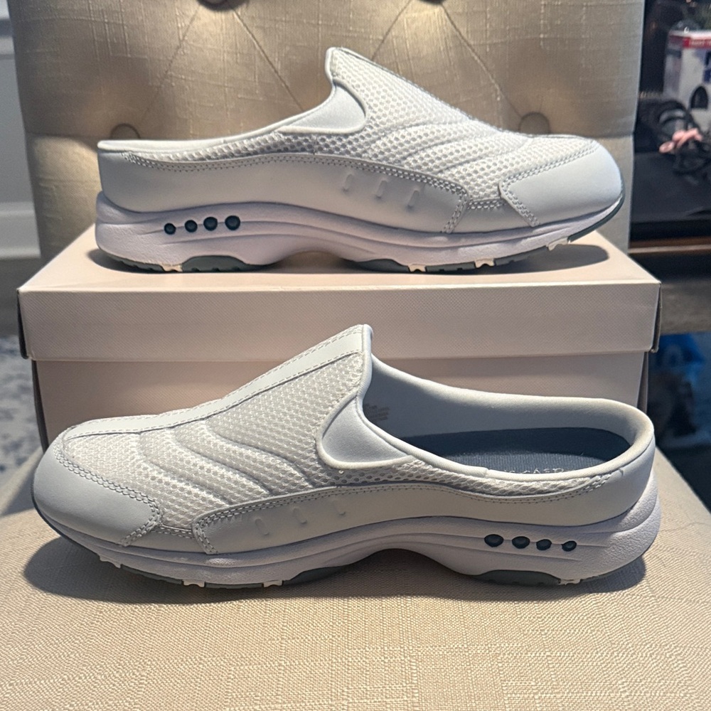 Easy Spirit White Travel Time Mules - New